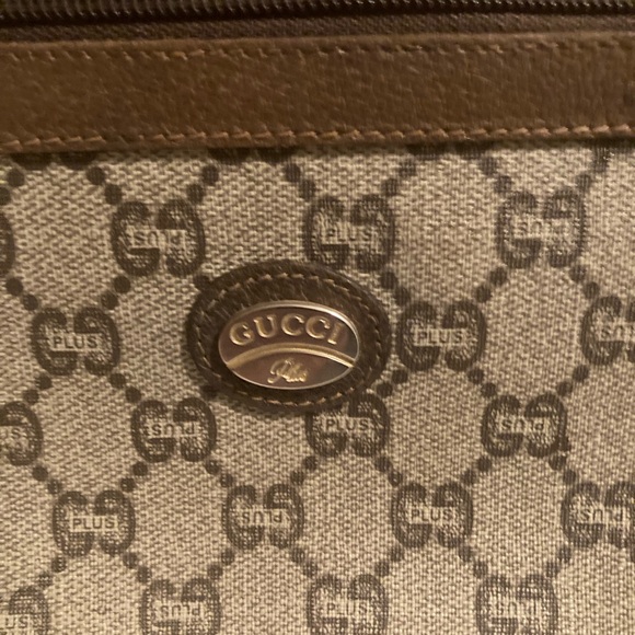 Gucci Cosmetic Bag - Picture 3 of 8